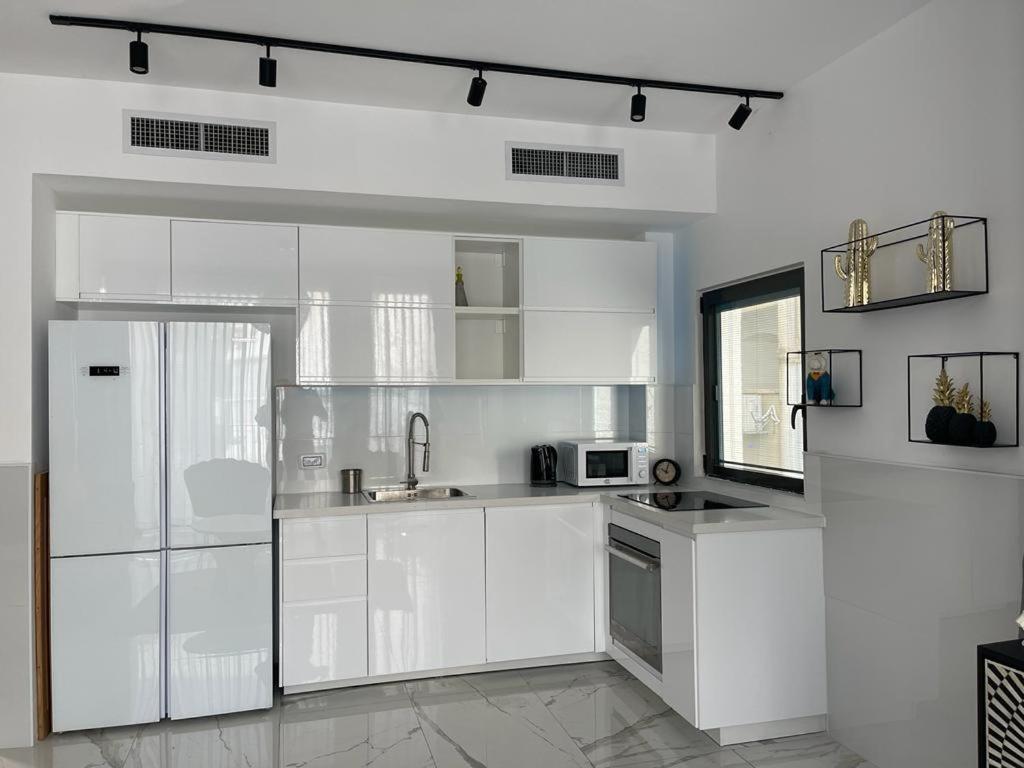 Best Apartment Tel Aviv Center 50Meters From The Beach Bagian luar foto